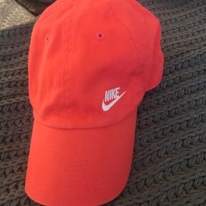 Nike women’s hat